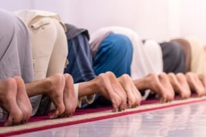 Pentingnya Menjaga Sholat Berjamaah: Keutamaan dan Hikmahnya